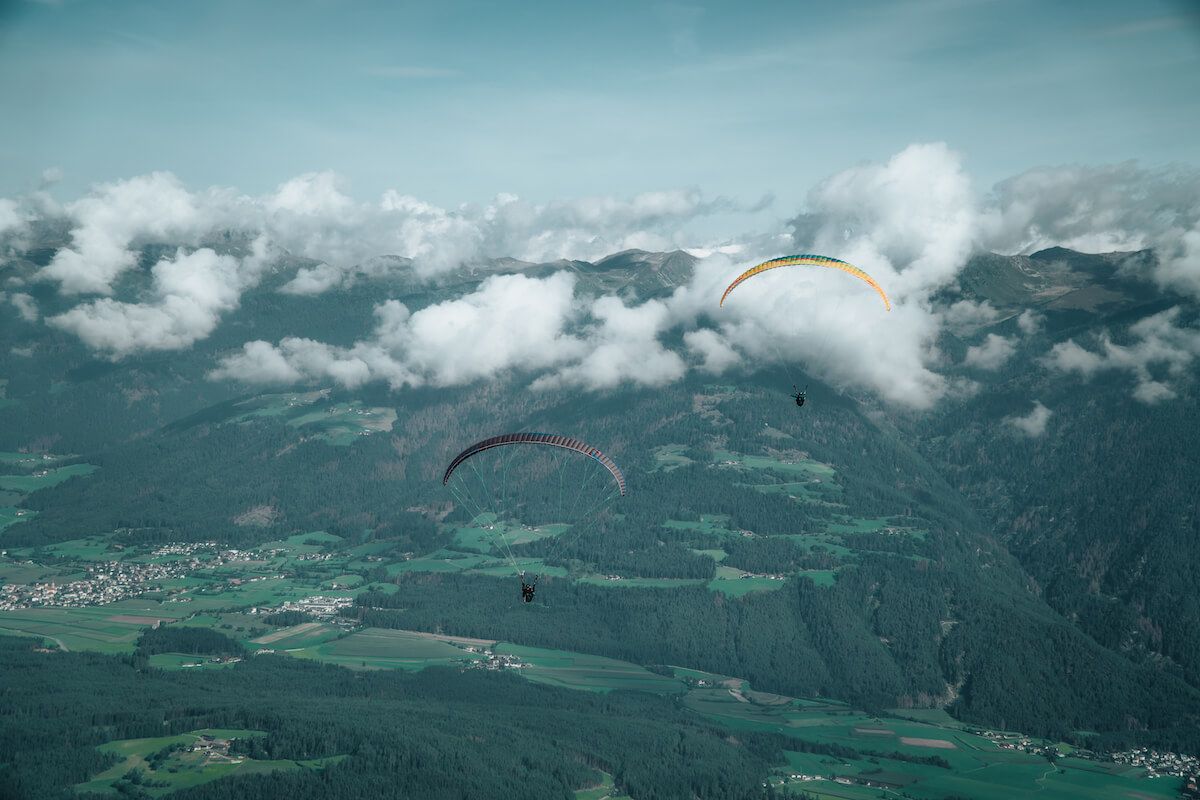 Kronfly Tandem-Gleitschirmflüge im Pustertal, Südtirol