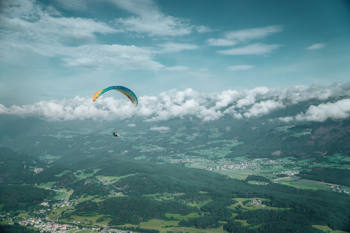 Kronfly Tandem-Gleitschirmflüge im Pustertal, Südtirol